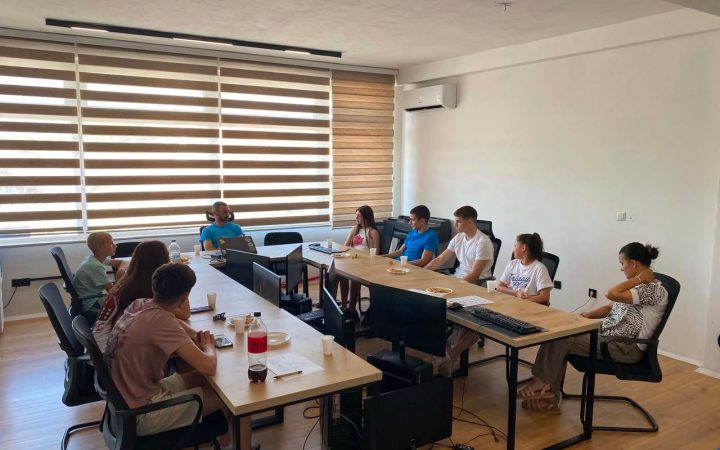 Info sesija sa decom i omladinom u Gračanica Inovacionom centru